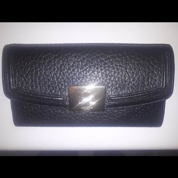 Kate Spade Wallet - Picture 10 of 11